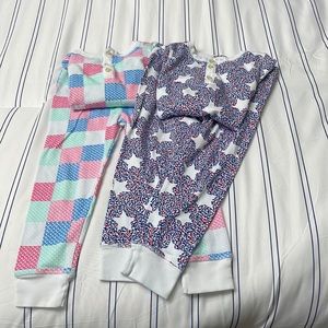 2 pairs of Vineyard Vines PJs 🐳